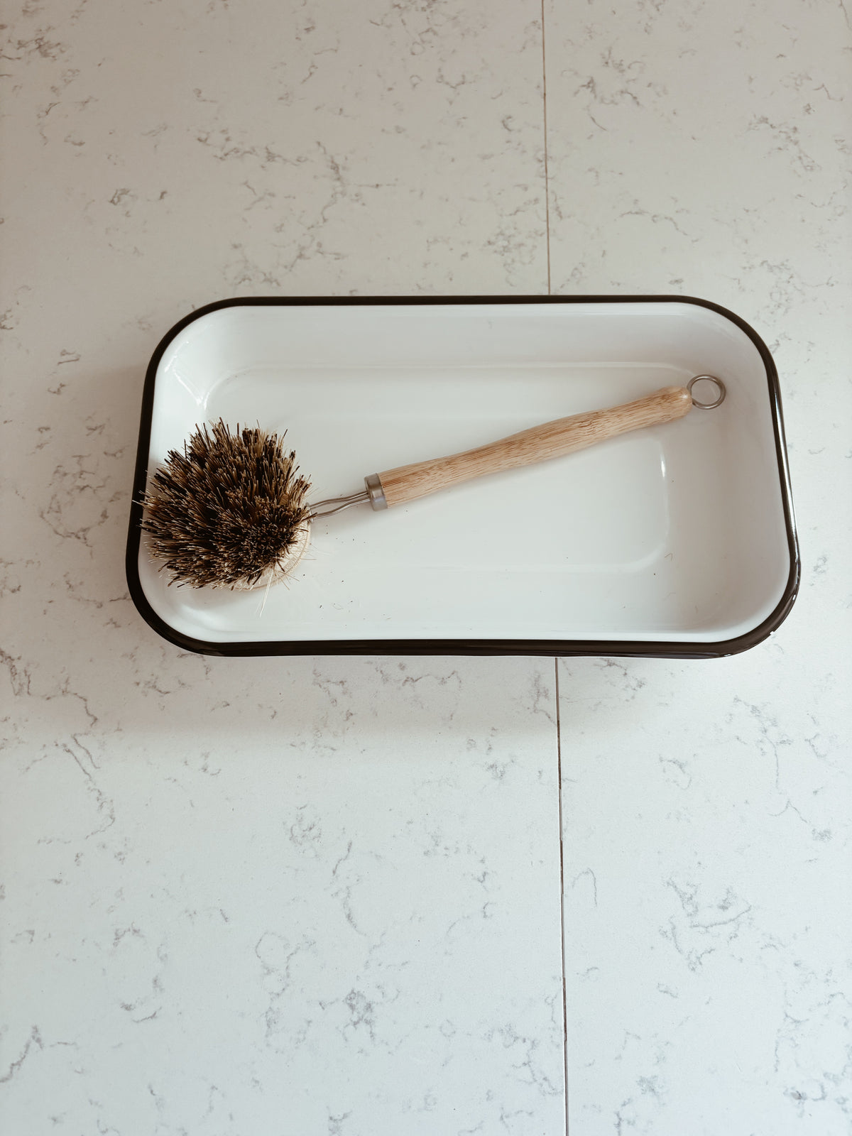 Kitchen tray bundle with a green + white stripe kitchen towel