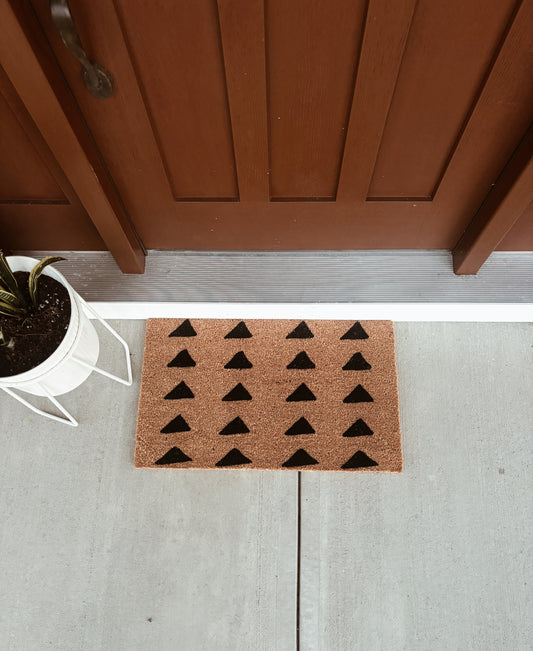 Triangle doormat