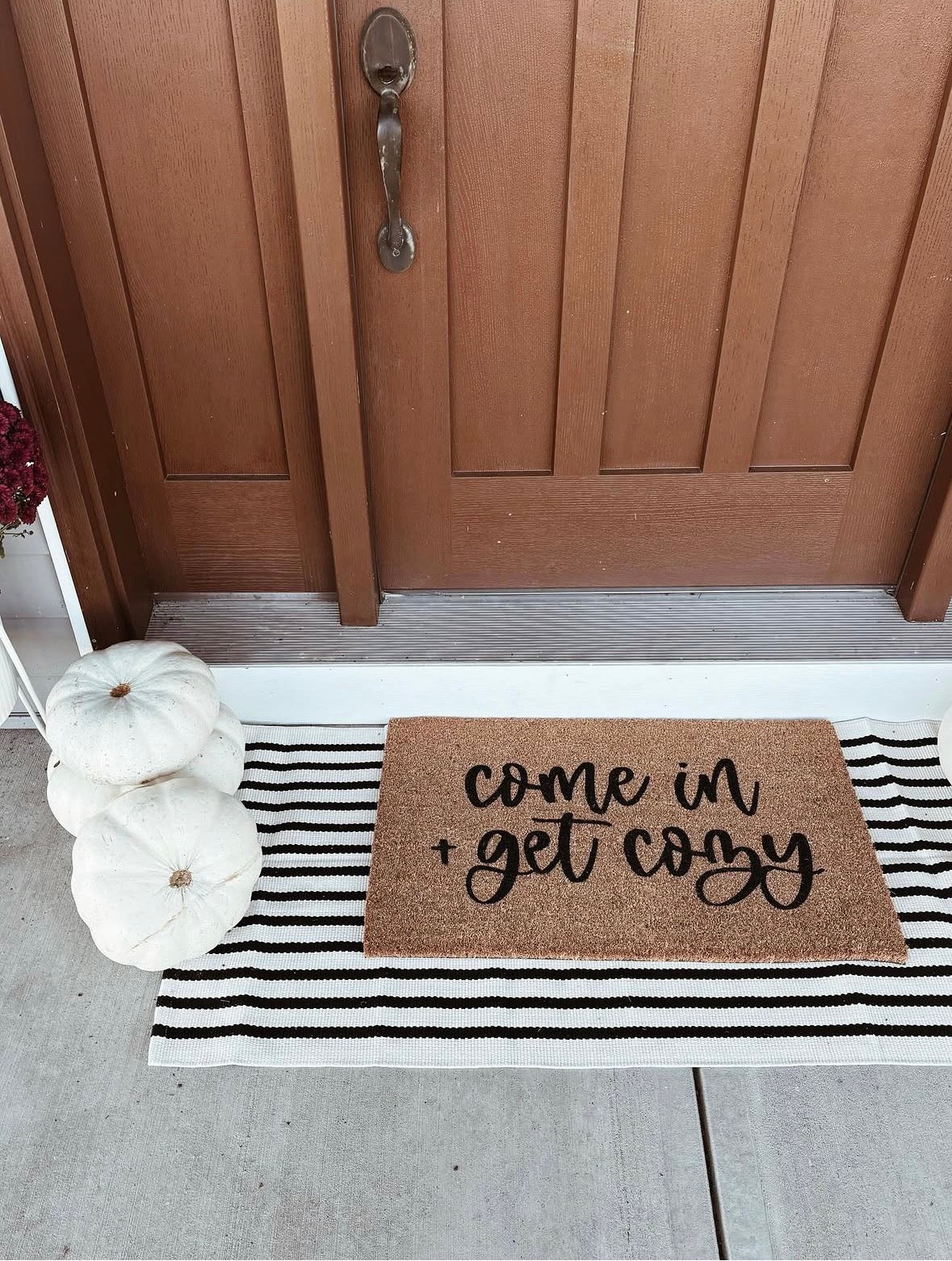 Front porch bundle with the come in + get cozy doormat