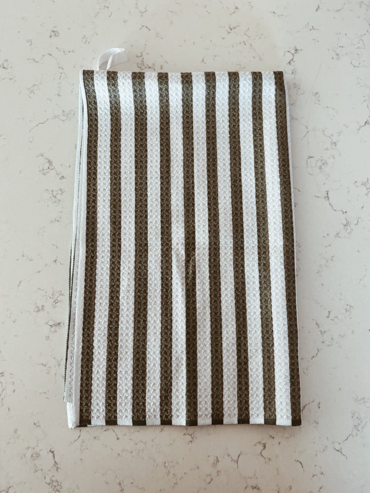 Kitchen tray bundle with a green + white stripe kitchen towel