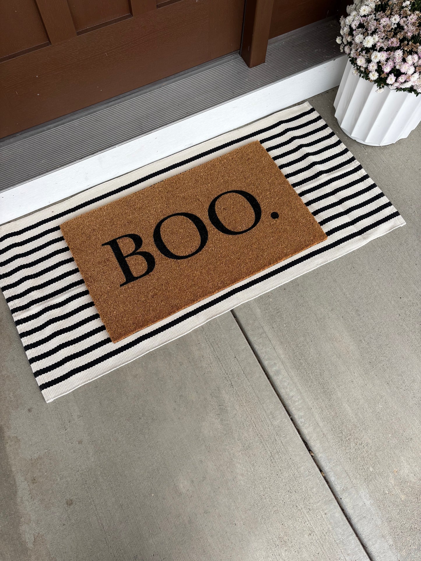 Front porch bundle with a BOO. doormat